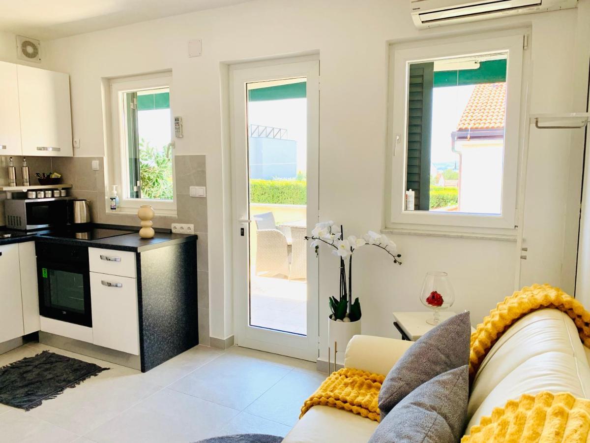 Villa Evamar, Island Krk プナト エクステリア 写真