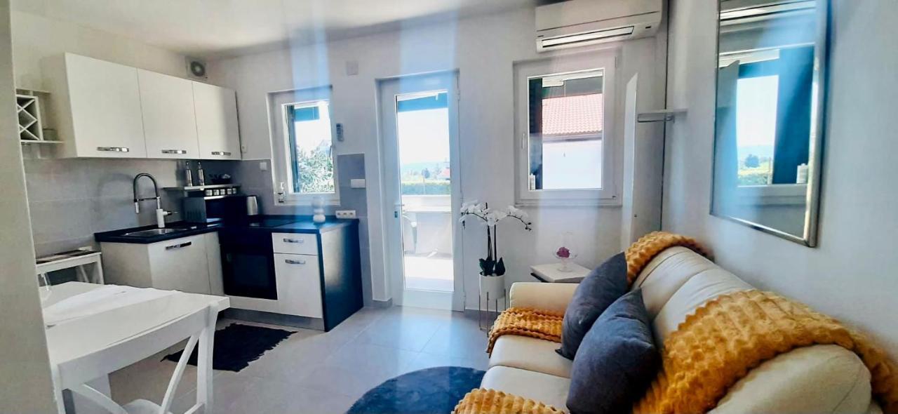 Villa Evamar, Island Krk プナト エクステリア 写真