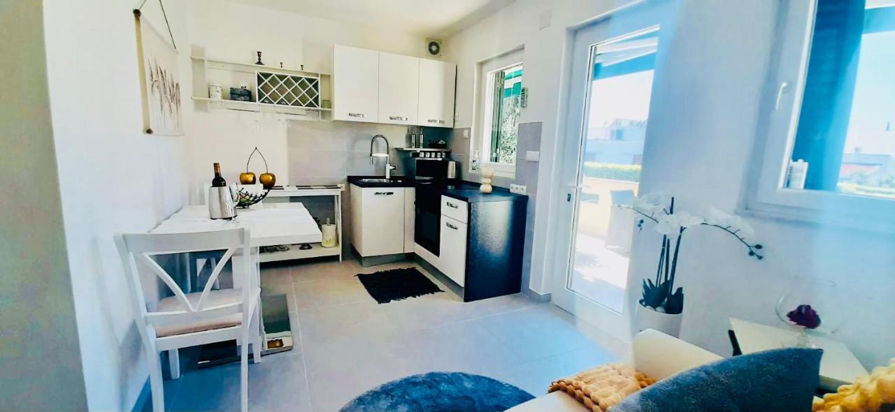 Villa Evamar, Island Krk プナト エクステリア 写真